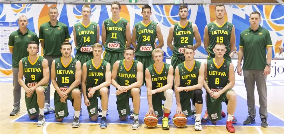 科尔：73胜那年赛季末我本想轮休主力，但追梦说他们想要记录（科尔谈73胜赛季末：我本想轮休主力，追梦坚持要冲击纪录）