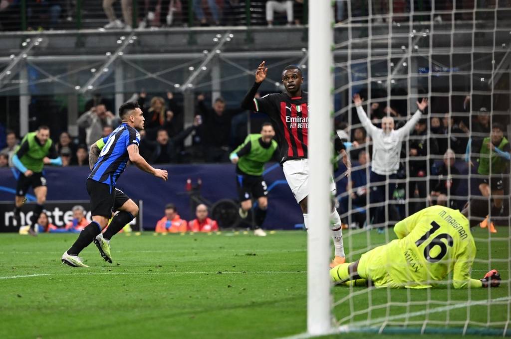 世欧预半场：阿克利乌什斩获国家队首球，法国3-1阿塞拜疆（世欧预半场战报：阿克利乌什收获国家队处子球，法国暂3-1领先阿塞拜疆）