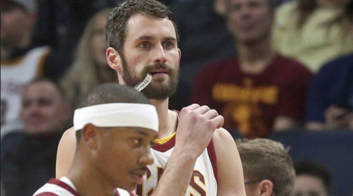 年轻前锋状态起飞（新星前锋状态爆棚）