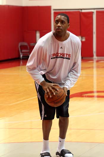 英媒：为抵抗巴萨的兴趣，拜仁将为凯恩提供一份打破限制政策的合同（英媒称为抗衡巴萨追求，拜仁将向凯恩开出打破薪资政策的合同）