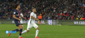 仲豆豆扎根西部足球热土（仲豆豆深耕西部足球沃土）