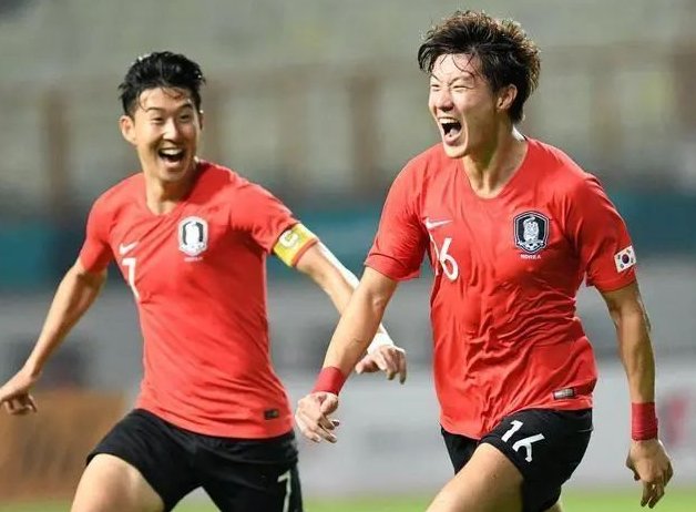 王钰栋首个主力赛季表现：共12球5助攻，荣膺中超本土金靴（王钰栋首个主力赛季12球5助，加冕中超本土金靴）
